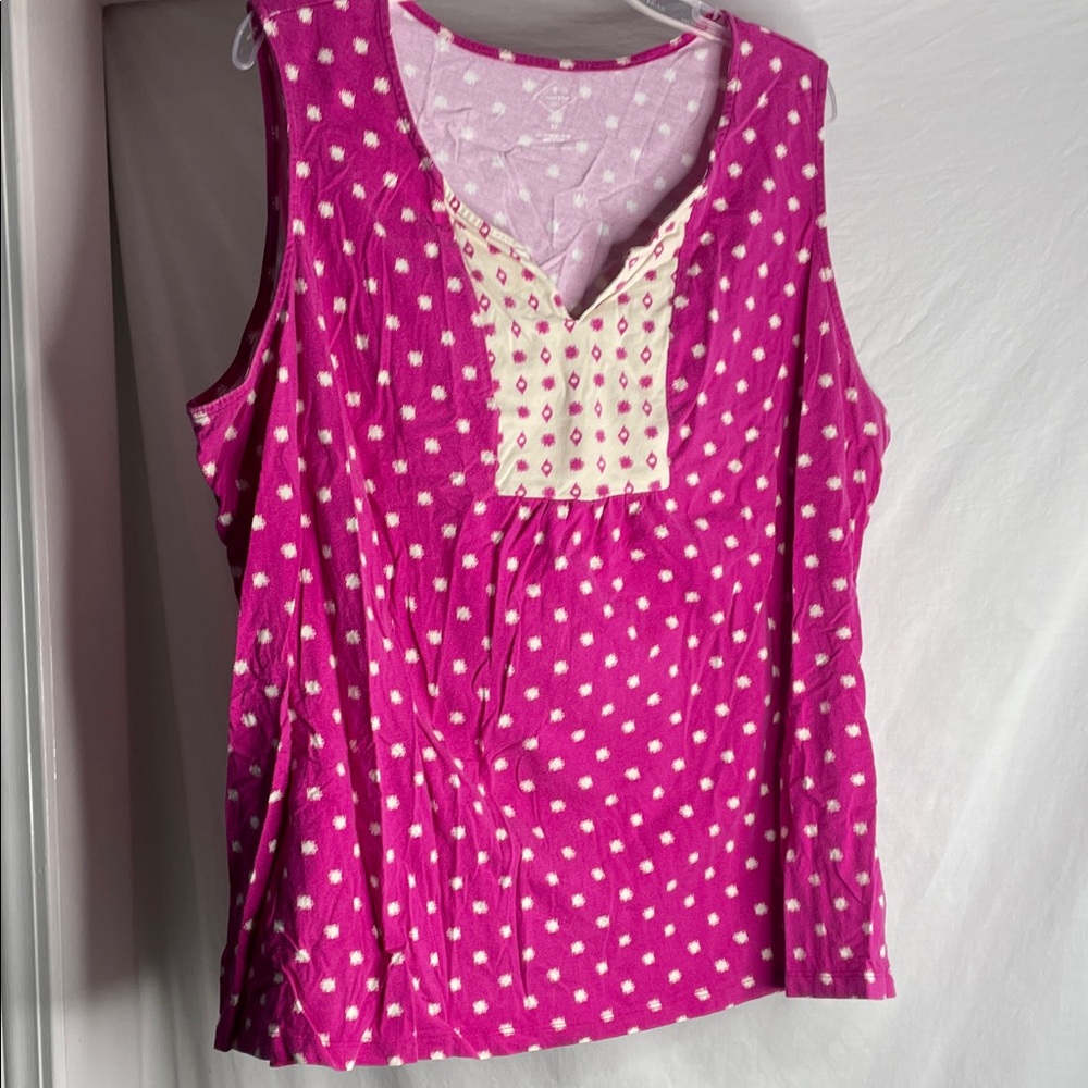 Women’s Sleeveless Fuchsia Polka Dot Tank with Contrast Yoke St. John’s bay 3X